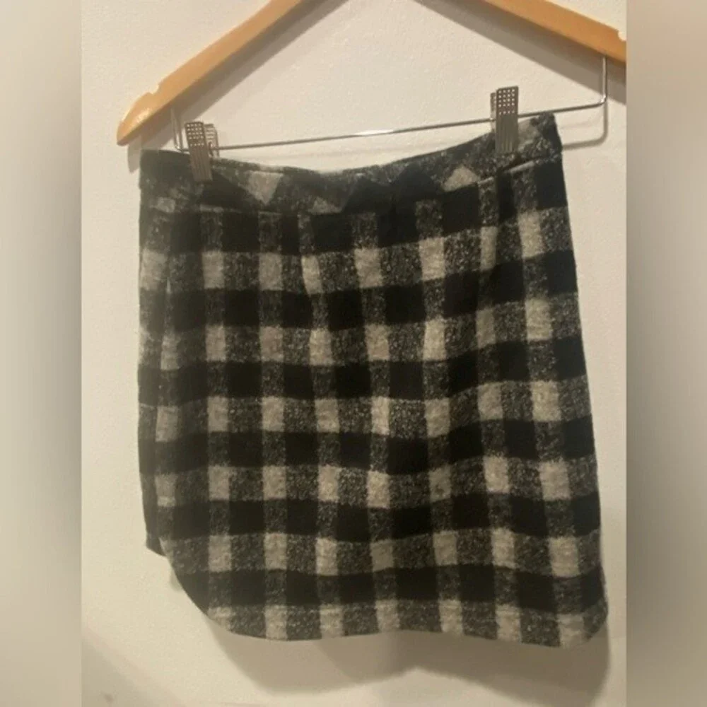 Madewell Curved Hem Shirttail Skirt Black Gray Buffalo Plaid Women's Size 0.